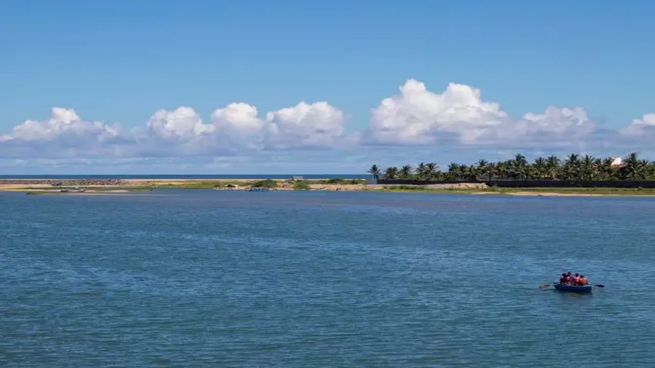 Muttukadu Beach