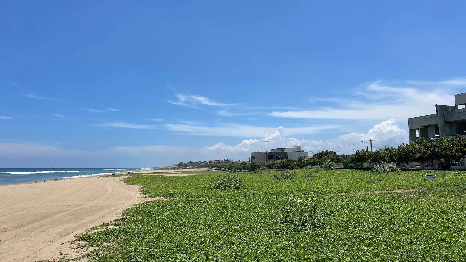 Palavakkam Beach thumbnail 2