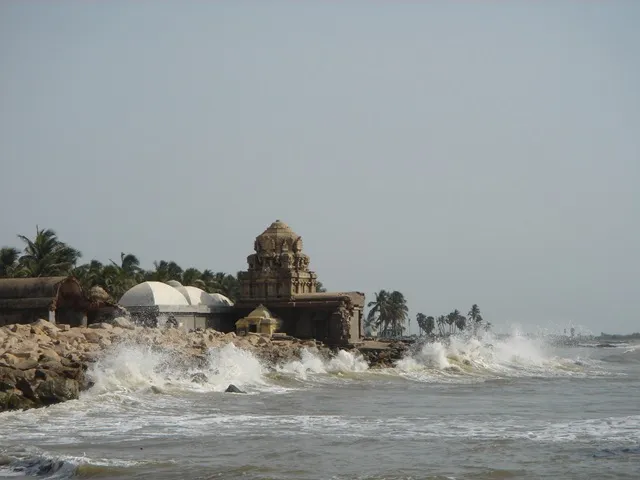 Thengapattinam Beach